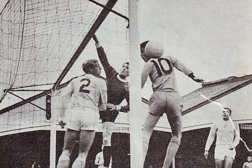 WOLVES away 1965 to 66 action