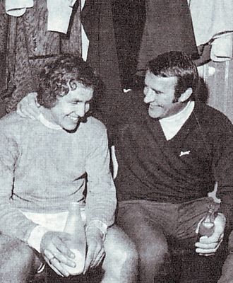 academica de coimbra home 1969-70 towers congratulated