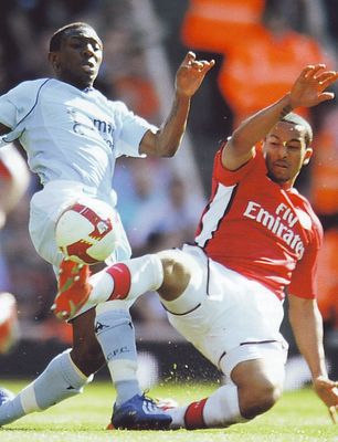 arsenal away 2008 to 09 action