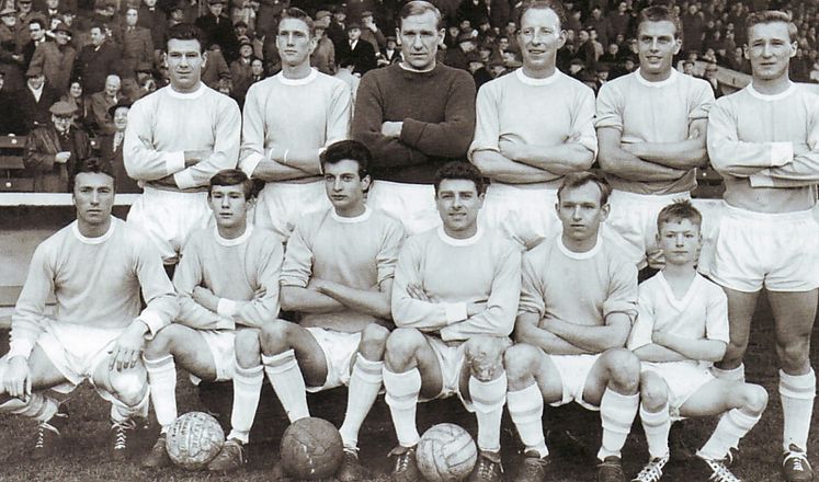 blackpool home 1961 to 62 team prior to game