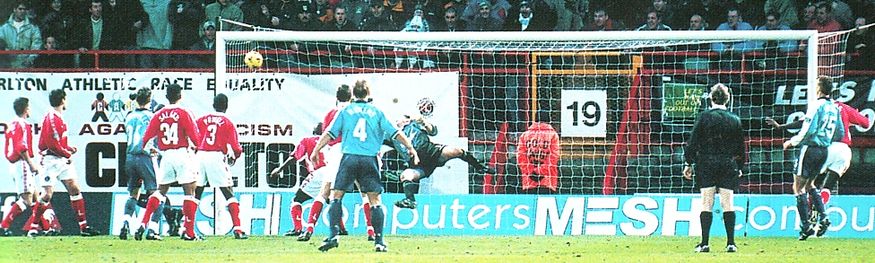 charlton away 1999 to 00 goater away