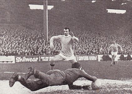 everton home 1968 to 69 action everton home 1968 to 69 action