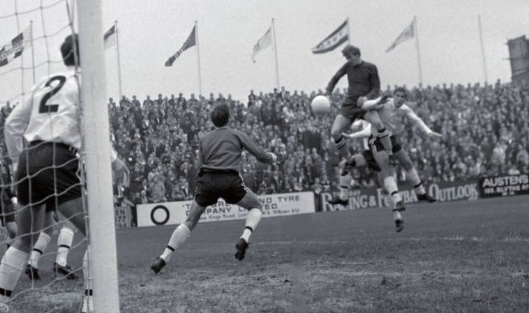 fulham away 1967 to 68 action7