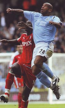 fulham home 2005 to 06 action fulham home 2005 to 06 action