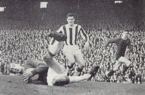 huddersfield away 1965-66 action