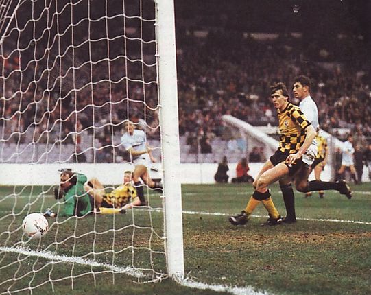 huddersfield home 1987 to 88 stewart 1st goal