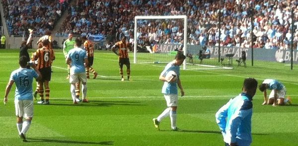 hull home 2013 to 14 action