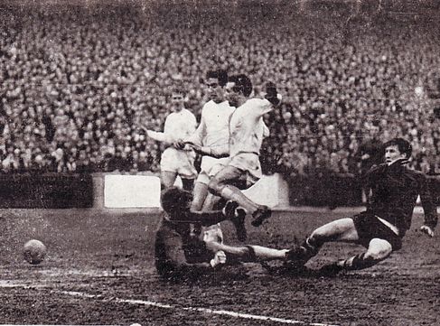 leeds fa cup 1966 to 67 action2