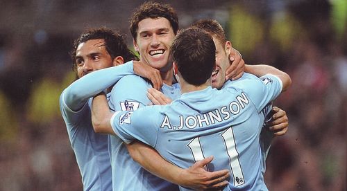 liverpool home 2010 to 11 barry goal2