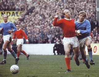 man u home 1967 to 68 Action2