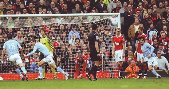 man united away 2010 to 11 silva goal man united away 2010 to 11 silva goal