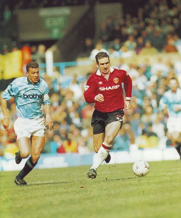 man utd home 1992 to 93 action man utd home 1992 to 93 action