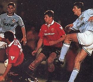 man utd home 1993 to 94 action2
