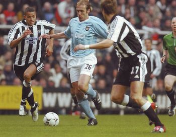 newcastle away 2003 to 04 action newcastle away 2003 to 04 action