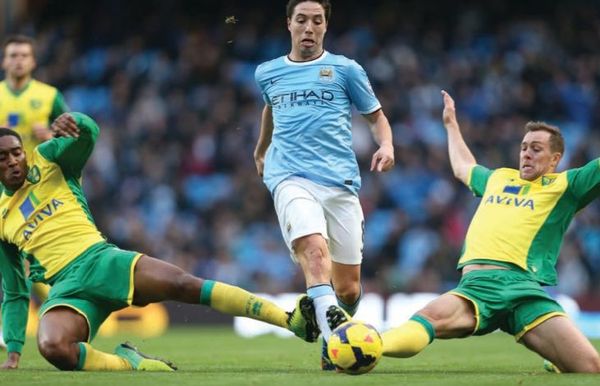 norwich home 2013 to 14 action norwich home 2013 to 14 action