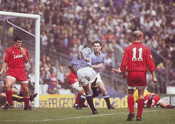 notts forest home 1992 to 93 simpson goal