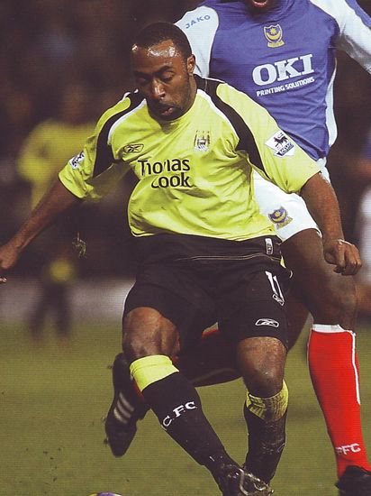portsmouth away 2006 to 07 action2