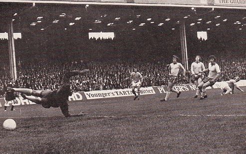 rochdale home league cup 1972 to 73 lee citys 1st goal