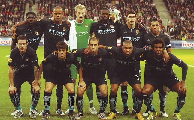 salzburg away 2010 to 11 team