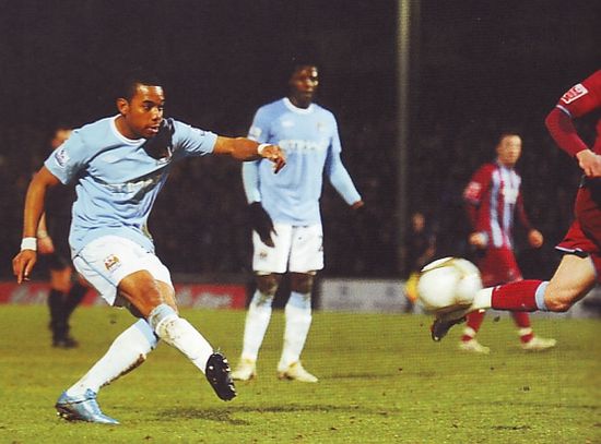 scunthorpe fa cup 2009 to 10 robinho goal