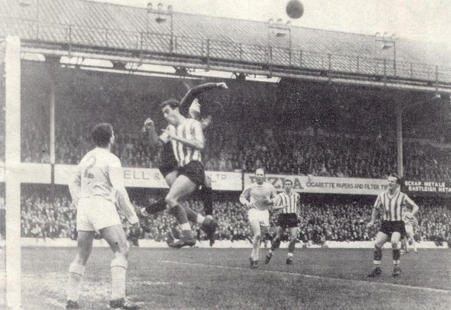 southampton away 1965-66 action