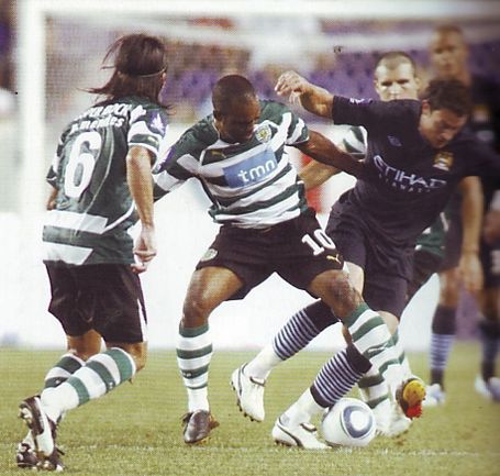 sporting lisbon 2010 to 11 action