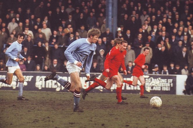 sunderland home 1968 to 69 action