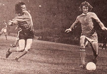 valencia home 1972-73 action valencia home 1972-73 action