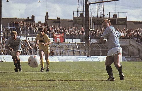 walsall home 1988 to 89 mcnab pen goal