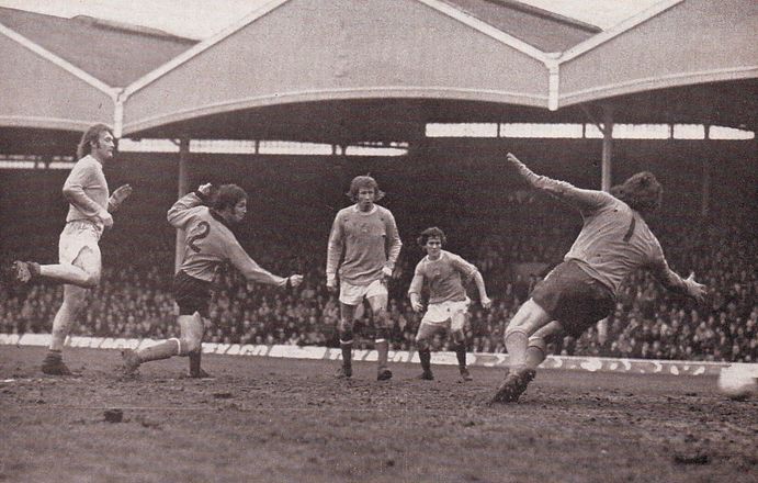 wolves away 1972 to 73 marsh goala