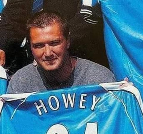 2000 to 01 howey signs
