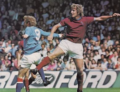 burnley home charity shield 1973 to 74 action