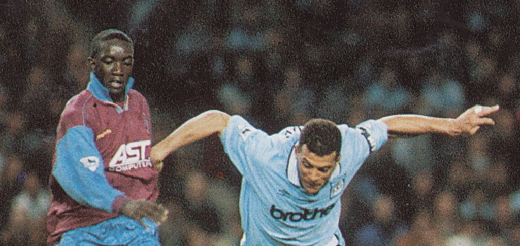 aston villa home 1995 to 96 action11