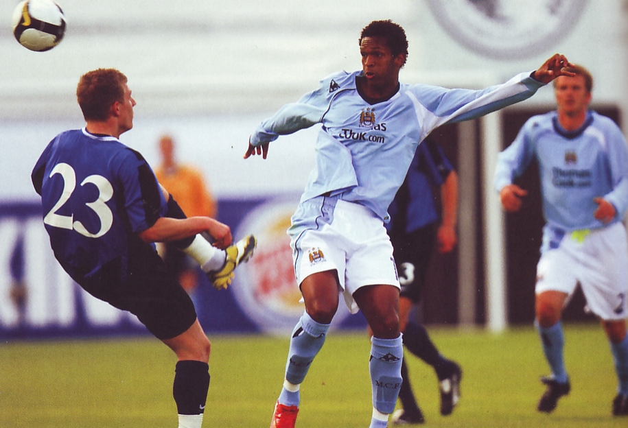 eb streymur away 2008 to 09 action