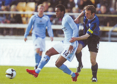 eb streymur away 2008 to 09 action5