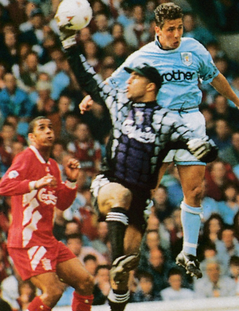 liverpool home 1995 to 96 action8