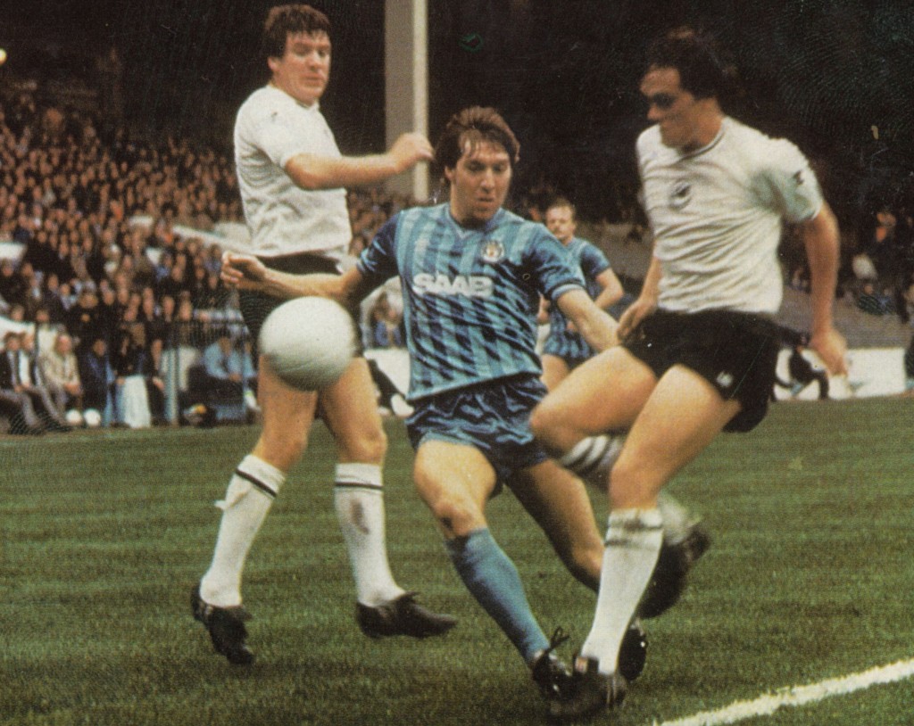 swansea home 1983 to 84 action5