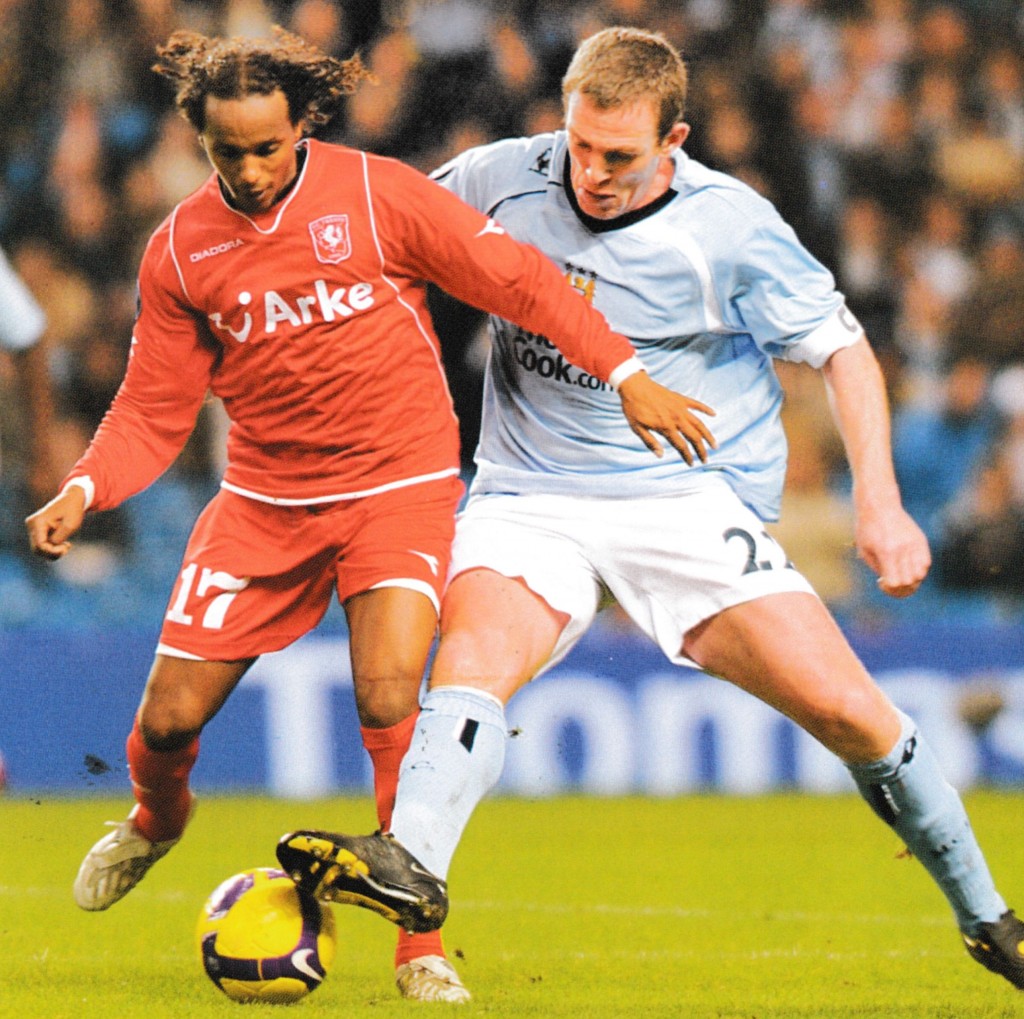 fc twente home 2008 to 09 action90
