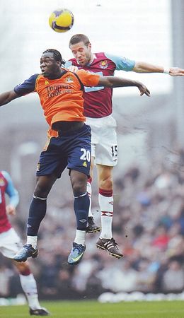 whu away 2008 to 09 action1