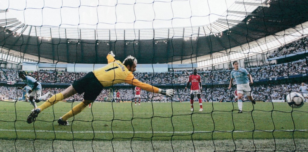 arsenal home 2009 to 10 adebayor goal88