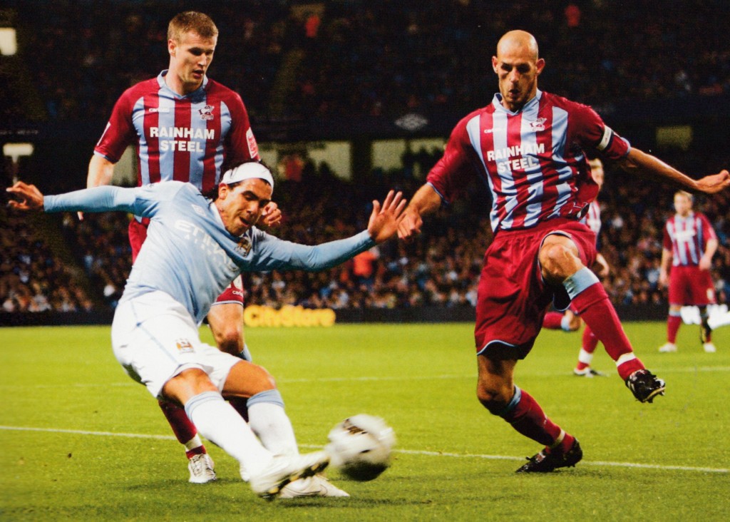 scunthorpe carling cup 2009 to 10 action5433