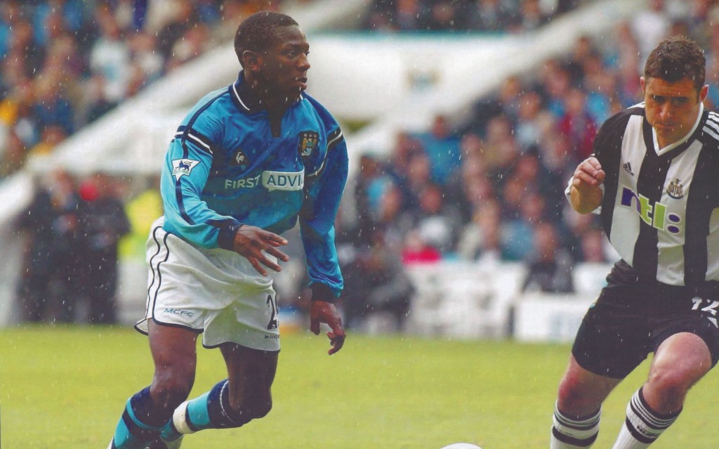 newcastle home 2002 to 03 action76