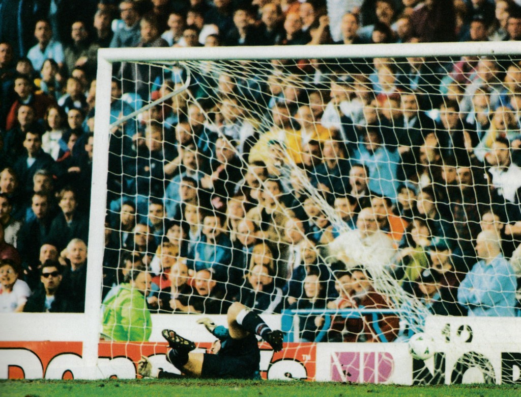 bolton home 1996 to 97 kinky goal5
