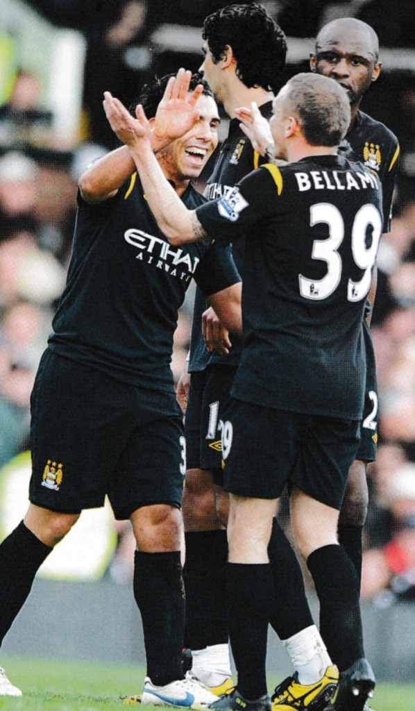 fulham away 2009 to 10 tevez goal5