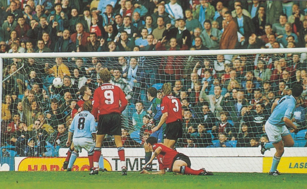 notts forest home 1994 to 95 quinn goal3