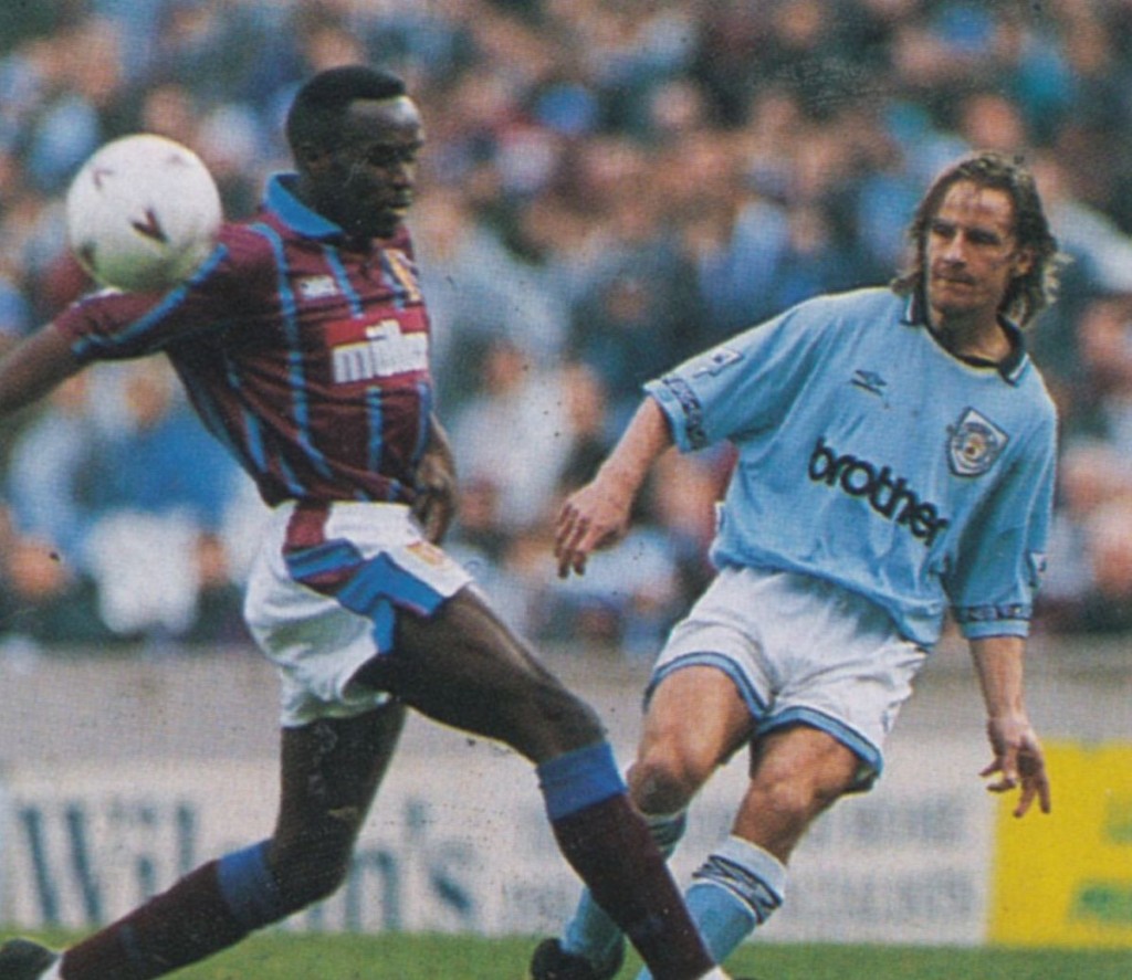 aston villa home 1994 to 95 action10