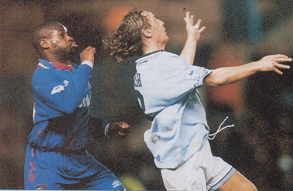 chelsea home 1994 to 95 action8