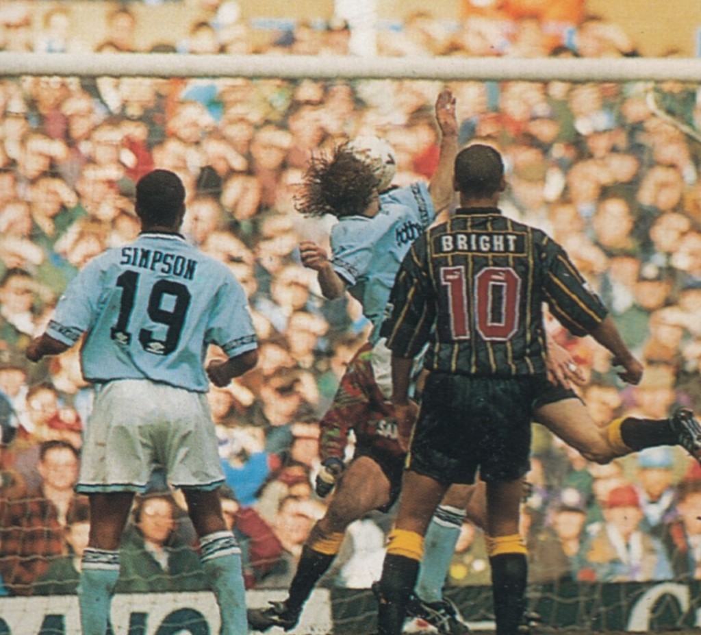 sheff weds home 1994 to 95 walsh goal4