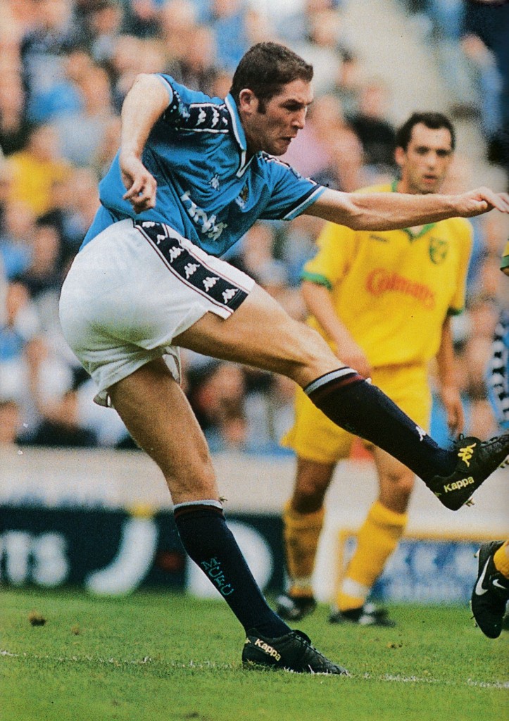 norwich home 1997 to 98 bradbury 1st league goal