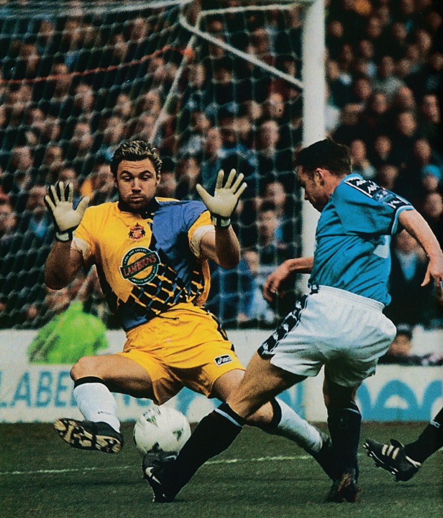sunderland home 1997 to 98 action8